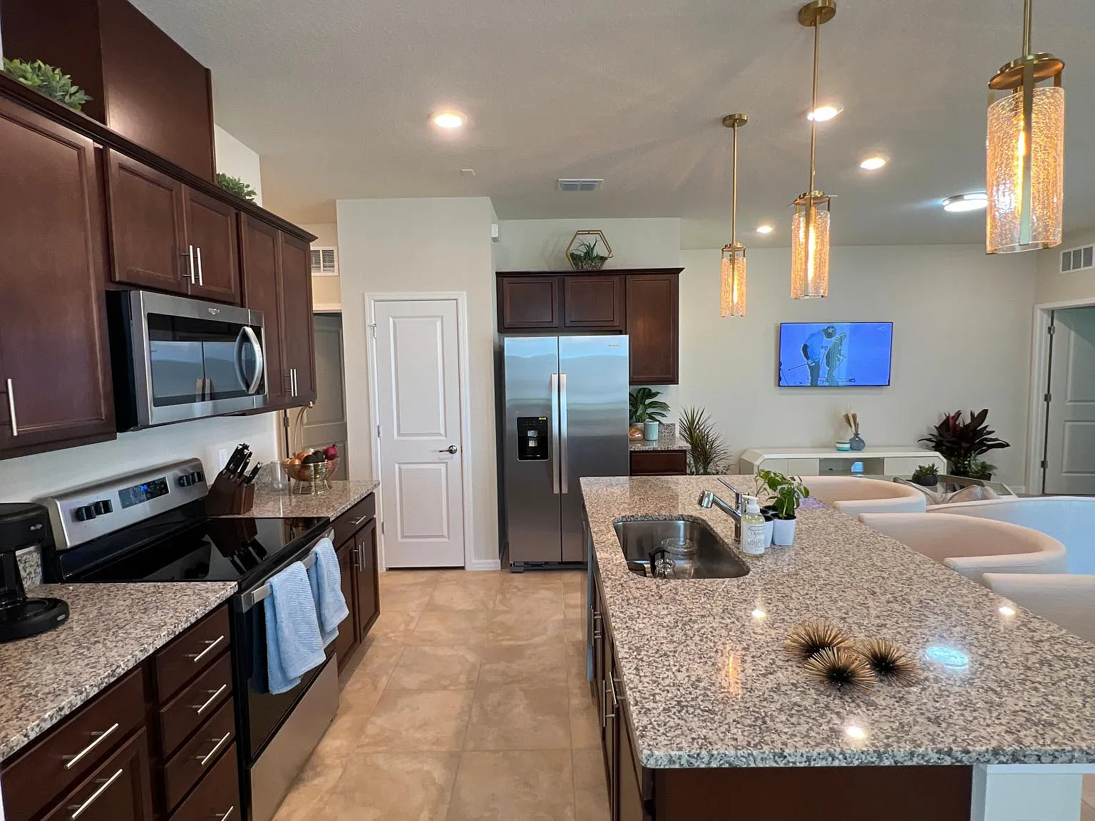 2646 Autumn Peace Dr — Photo 1