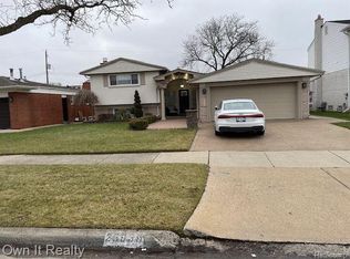 26939 Northmore St, Dearborn Heights, MI 48127