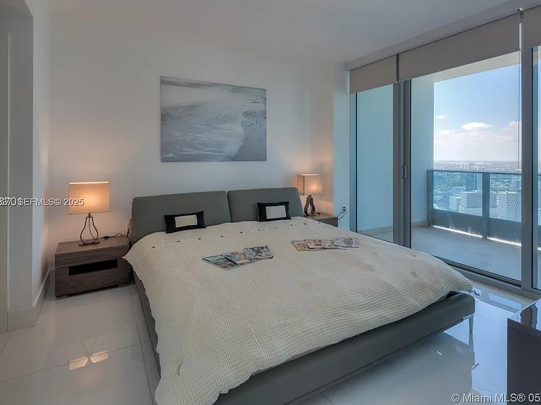 200 Biscayne Boulevard Way — Photo 6