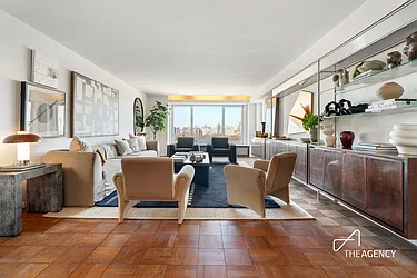 1050 5th Avenue, #17D