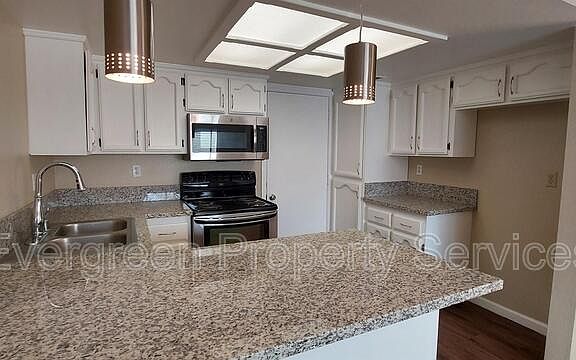 5th image of 3360 Bow Mar Ct