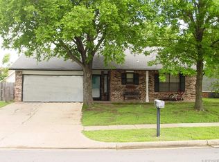 11903 E 83rd Pl N, Owasso, OK 74055