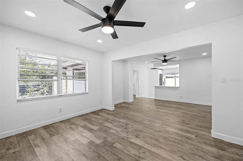 4 bed, 2.5 bath, 1420 sqft, $3,250 — Photo 4