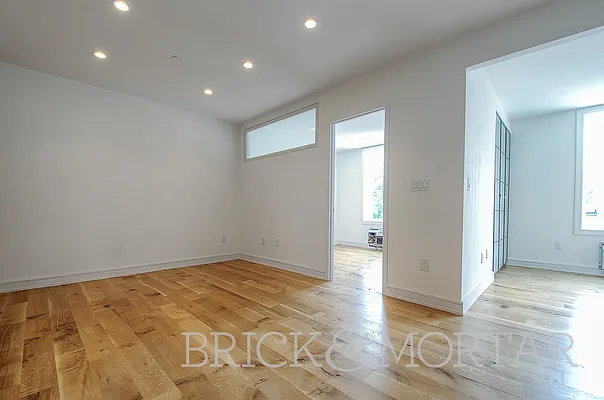 Rented by Brick&Mortar | media 28