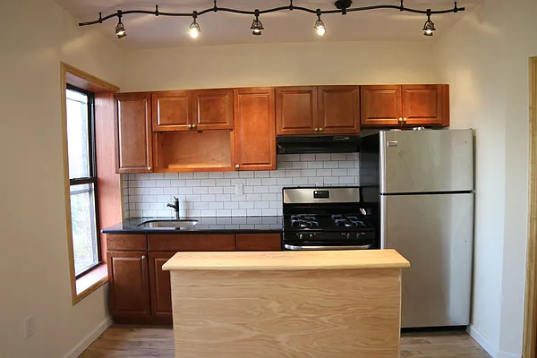 Rented by Brooklyn Blocks Real Estate | media 6