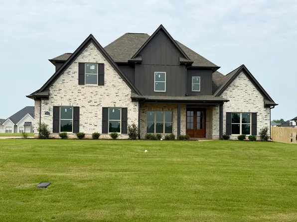 1711 Caribe Dr, Nesbit, MS 38651