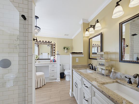 4th image of 4028 Toccopola St