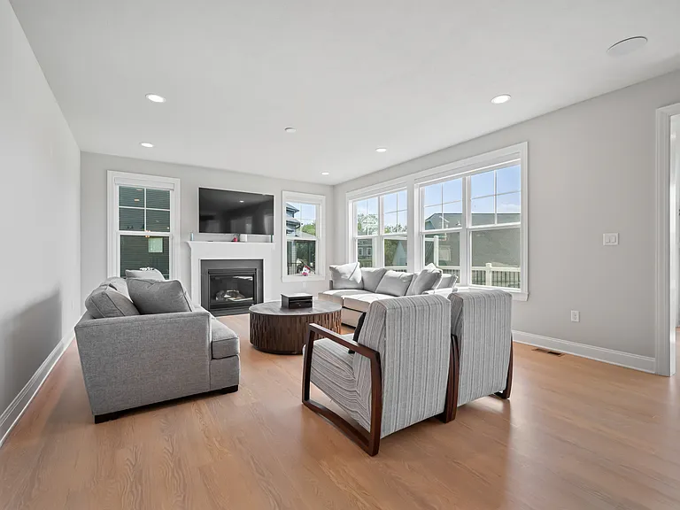 Maggie Dr — Photo 14