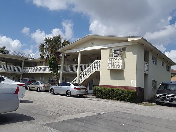 3rd image of 20380 NW 7th Ave APT 102