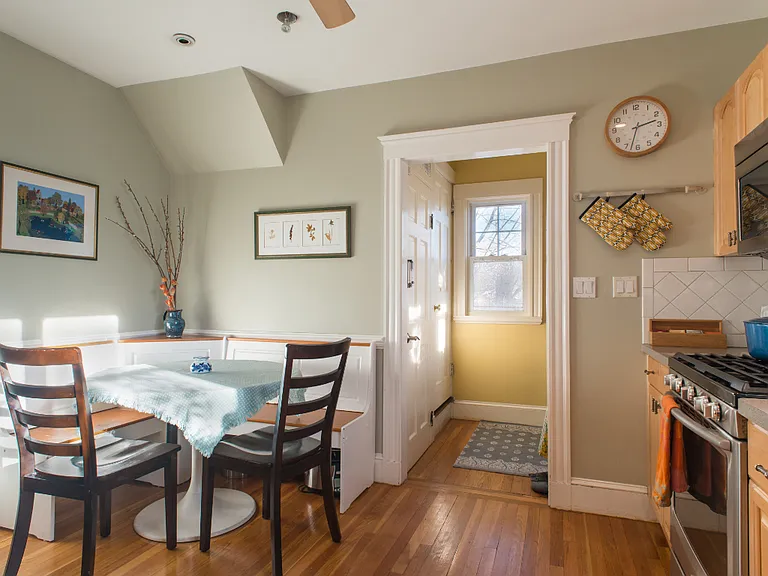 211 Common St #2 — Photo 10