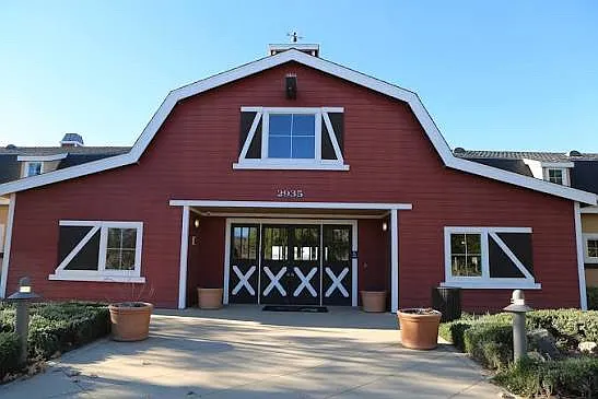 549 Hydrangea St — Photo 26