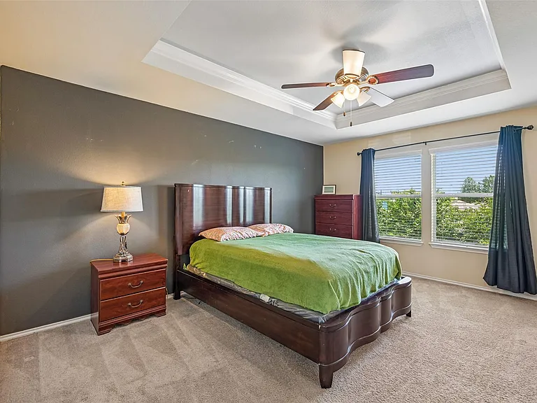 140 Lynn Crest Bnd — Photo 17