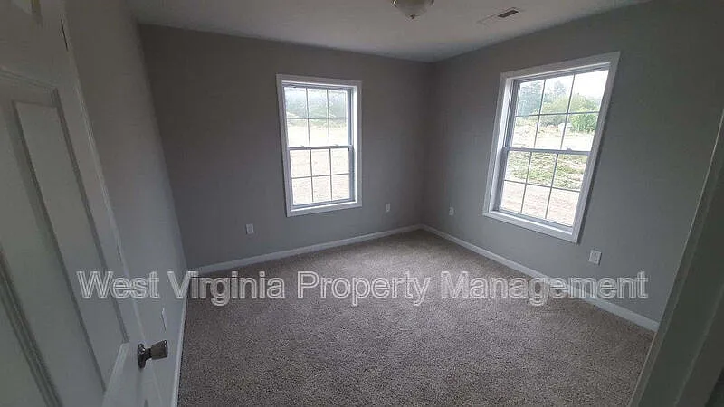 2 bed, 1.0 bath, $1,195 — Photo 4