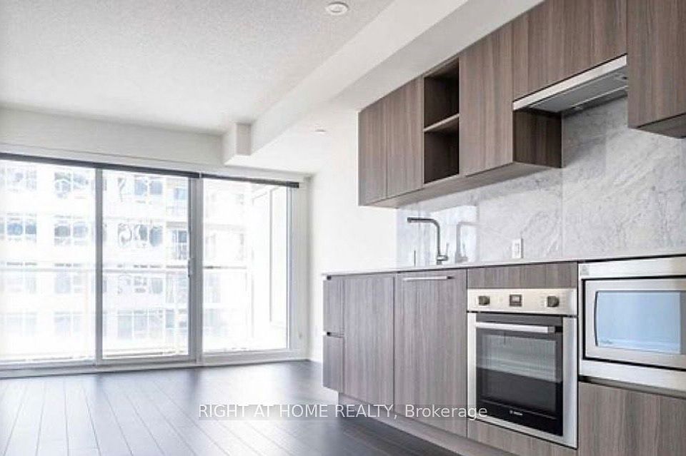 1st image of 17 Bathurst St #3205