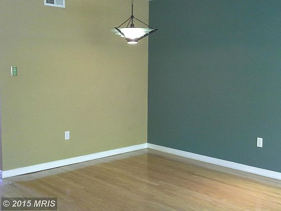 Dining area Open to Living Room, Hardwood floors