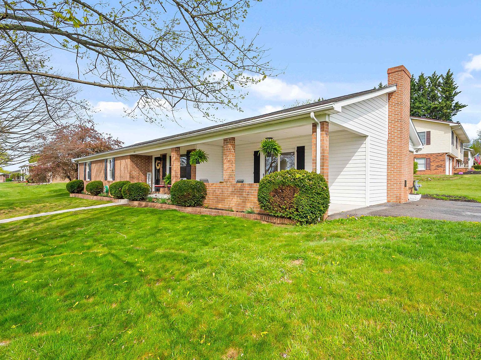 660 Rolling Hills Dr, Wytheville, VA 24382 Zillow