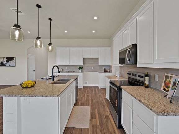 3rd image of 113 Panther Loop