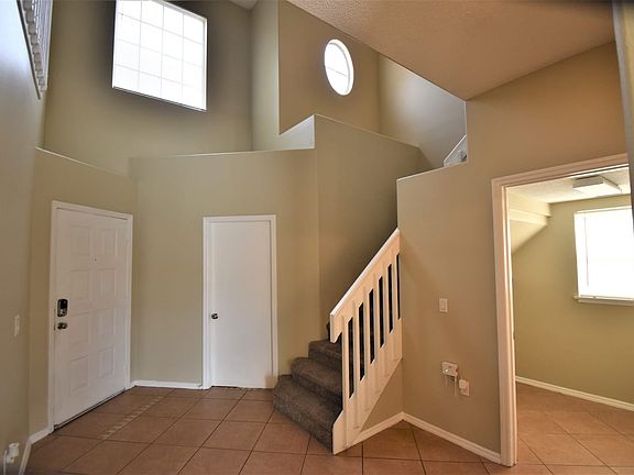 3rd image of 1815 Meadow Pond Way