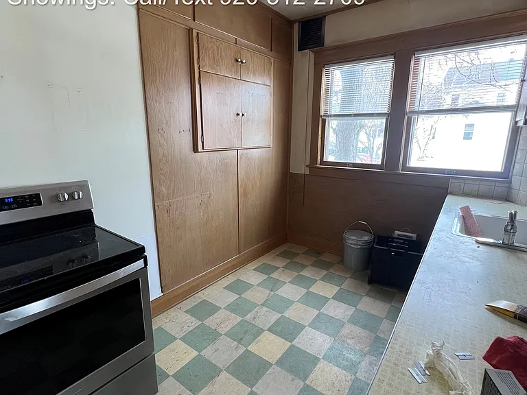 100 E Merrill Ave #1 — Photo 3