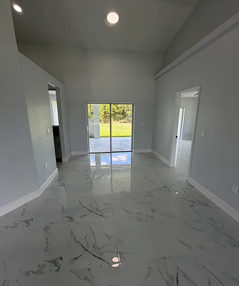 513 Truman Ave — Photo 12