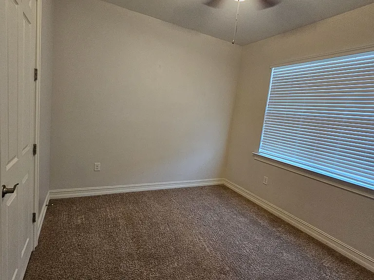 3141 Amadora Cir — Photo 7
