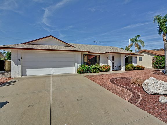 3rd image of 14207 W Desert Glen Dr