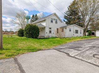 9643 Lewis Ave, Temperance, MI 48182