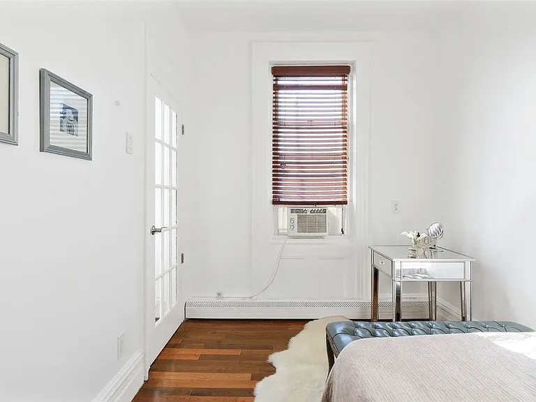 712 Willow Ave #5C — Photo 5