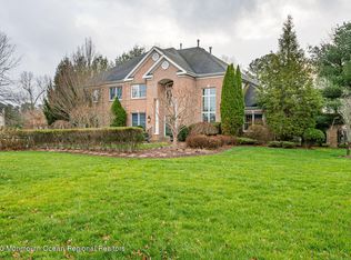 41 Mill Pond Rd, Jackson, NJ 08527