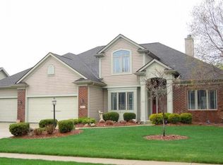 10615 River Rapids Ct, Fort Wayne, IN