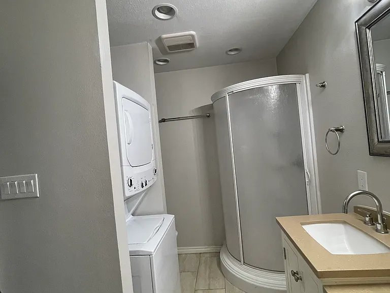 4300 Valentine St — Photo 9