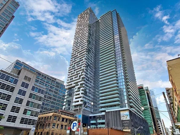 25 Richmond St E, Toronto, ON