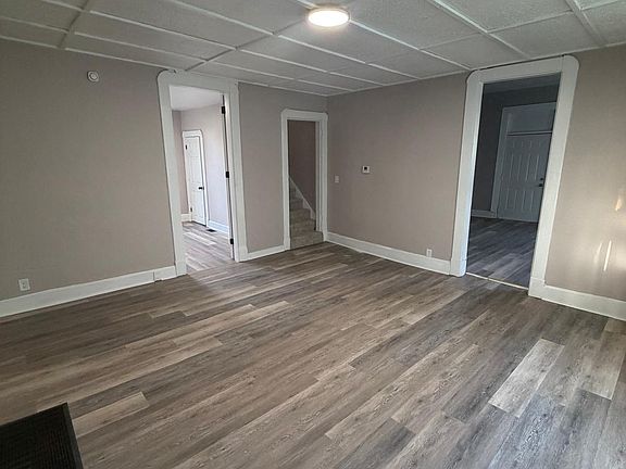 4th image of 249 Eastern Ave