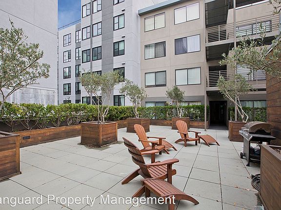 2nd image of 550 18th St APT 301