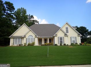 180 Sunderland Cir, Fayetteville, GA 30215