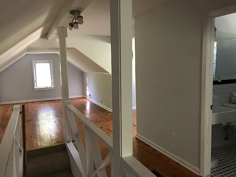 1106 Loring St SE — Photo 13