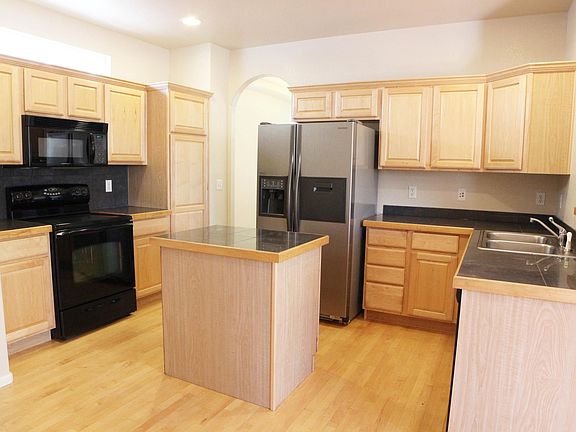 5th image of 5327 Cinquefoil Ln