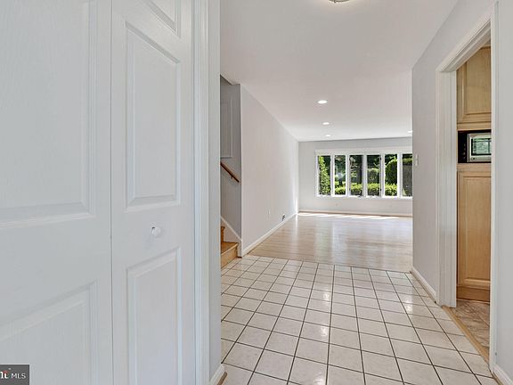 3rd image of 9810 Meadow Dale Ct