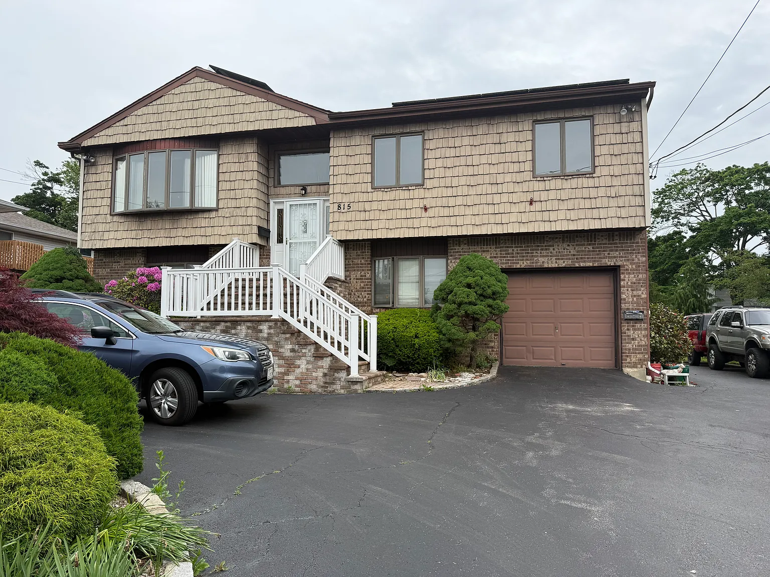 Taft St, Bellmore — Photo 1