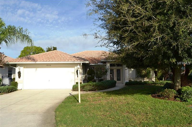 1st image of 8536 Lakeside Dr