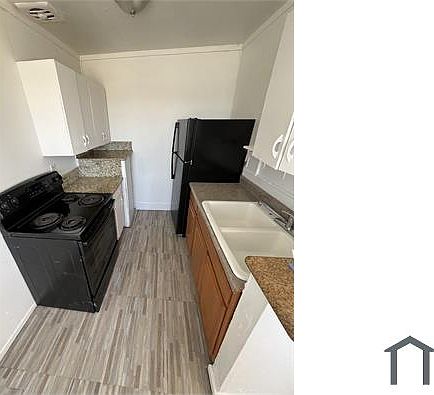 4th image of 708 Jackson Ave #D