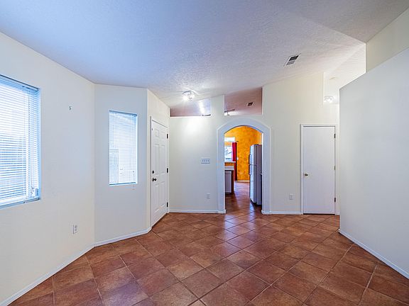 4th image of 5923 Cygnus Ave NW