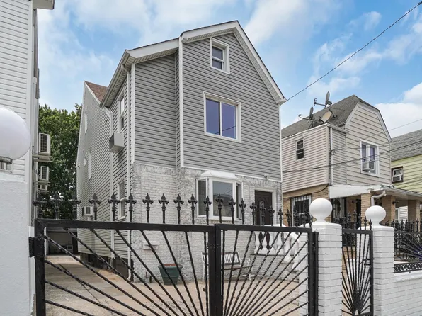 90-44 184th Place, Hollis, NY 11423