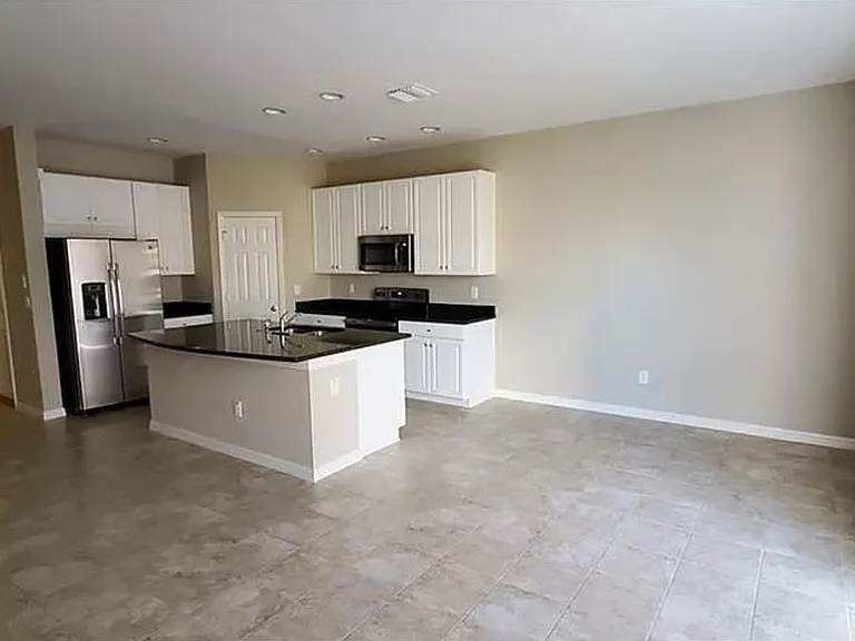 7027 Towne Lake Rd — Photo 4