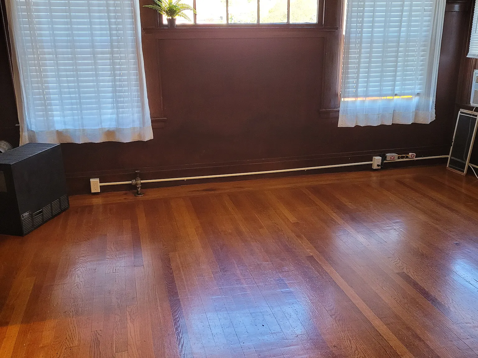 5606 Taft Ave — Photo 4