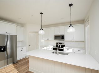 717 Spruce St NW, Bondurant, IA 50035