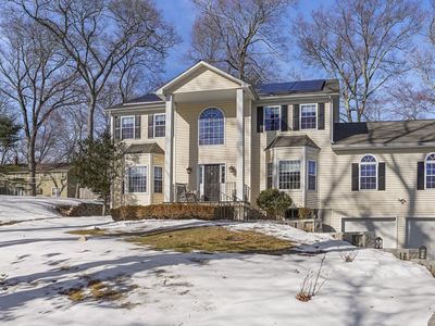 45 Marva Ln, Stamford, CT, 06903