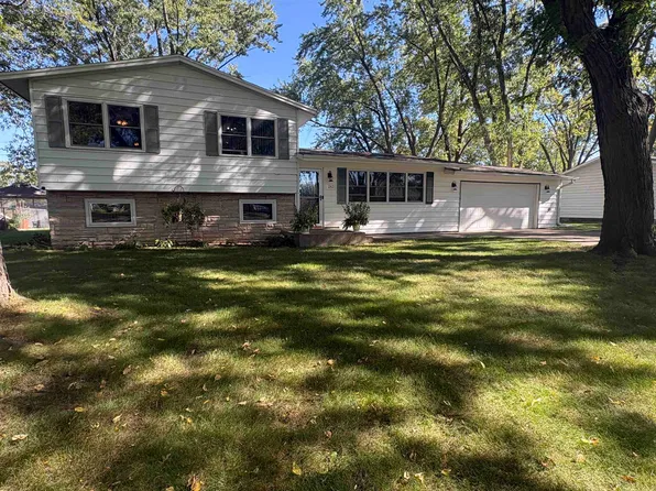 2421 S Dewey Ave, Beloit, WI 53511