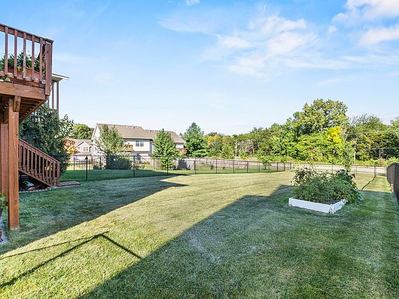 5th image of 1552 Cook Cir