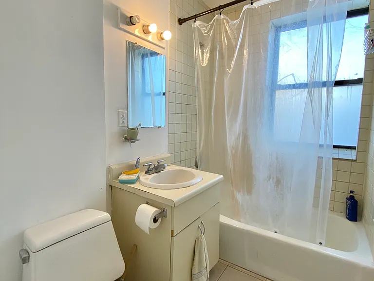 243 Harvard Ave #6 — Photo 22